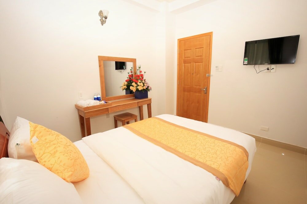 Фото Da Lat Phu Tho Hotel