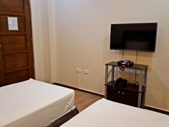 Фото Golden Gate Suites