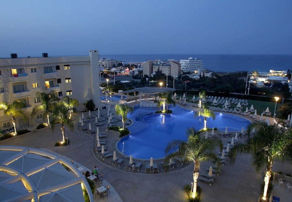 Фото Sunrise Oasis