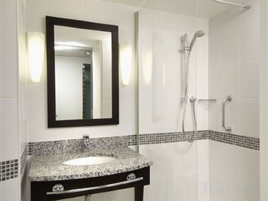 Фото Hampton by Hilton London Croydon