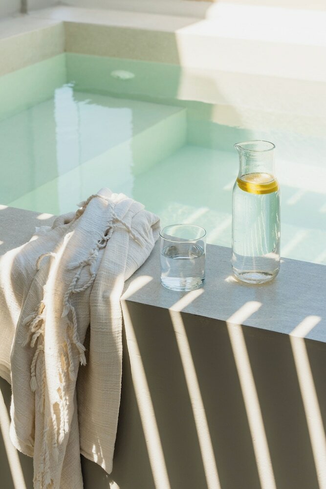 Фото Black Diamond Suites - Adults Only