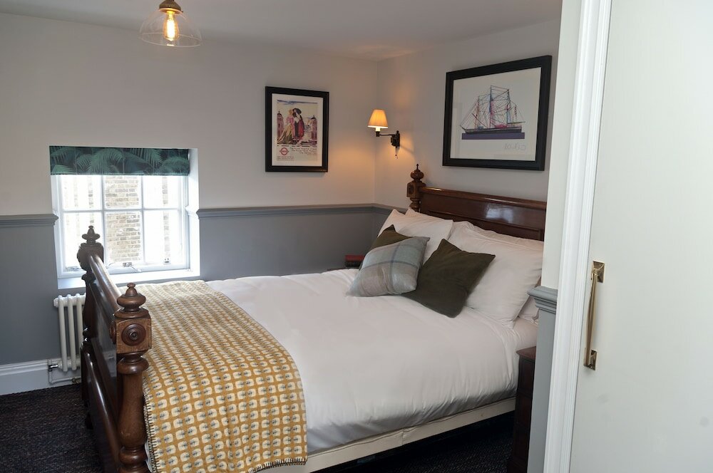 Фото Admiral Hardy