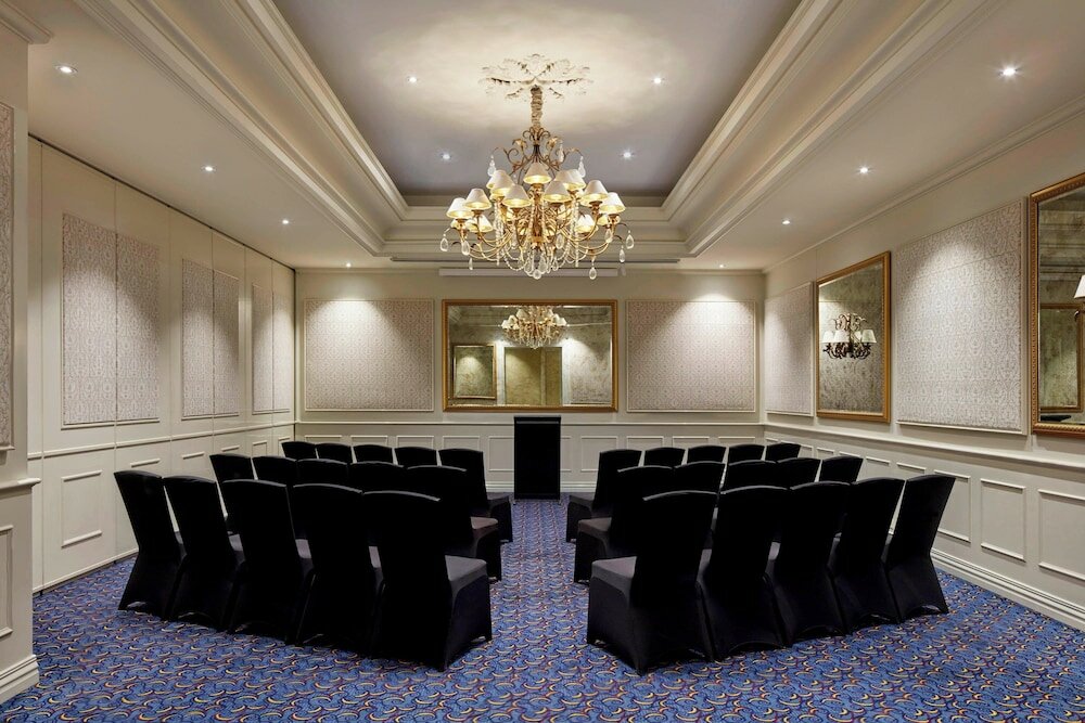 Фото Melbourne Marriott Hotel