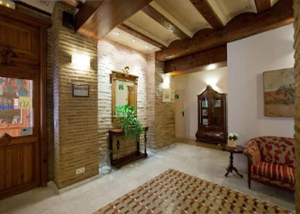 Фото Отель AD Hoc Monumental