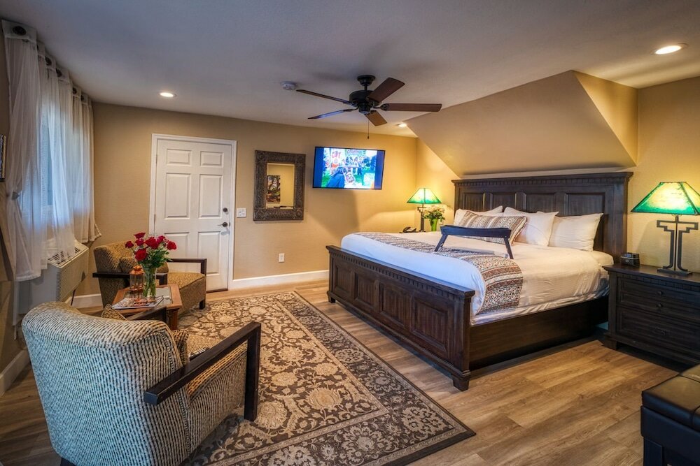 Фото Lantern Light Inn - Romantic Getaway