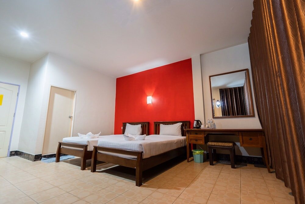 Фото Krabi Grand Place Hotel