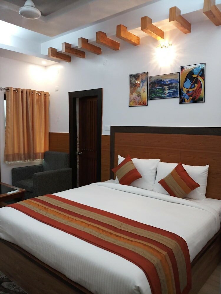 Фото Отель The Golden Sunrise