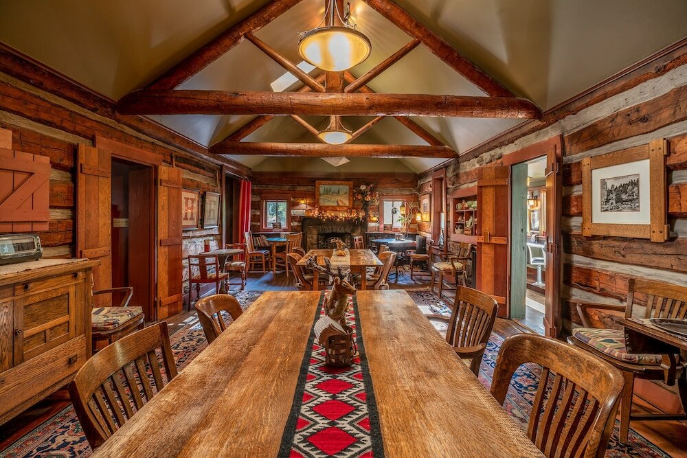 Фото Highland Haven Creekside Inn