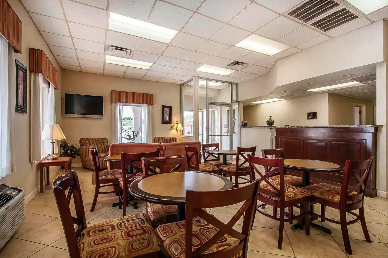 Фото Quality Inn & Suites Covington