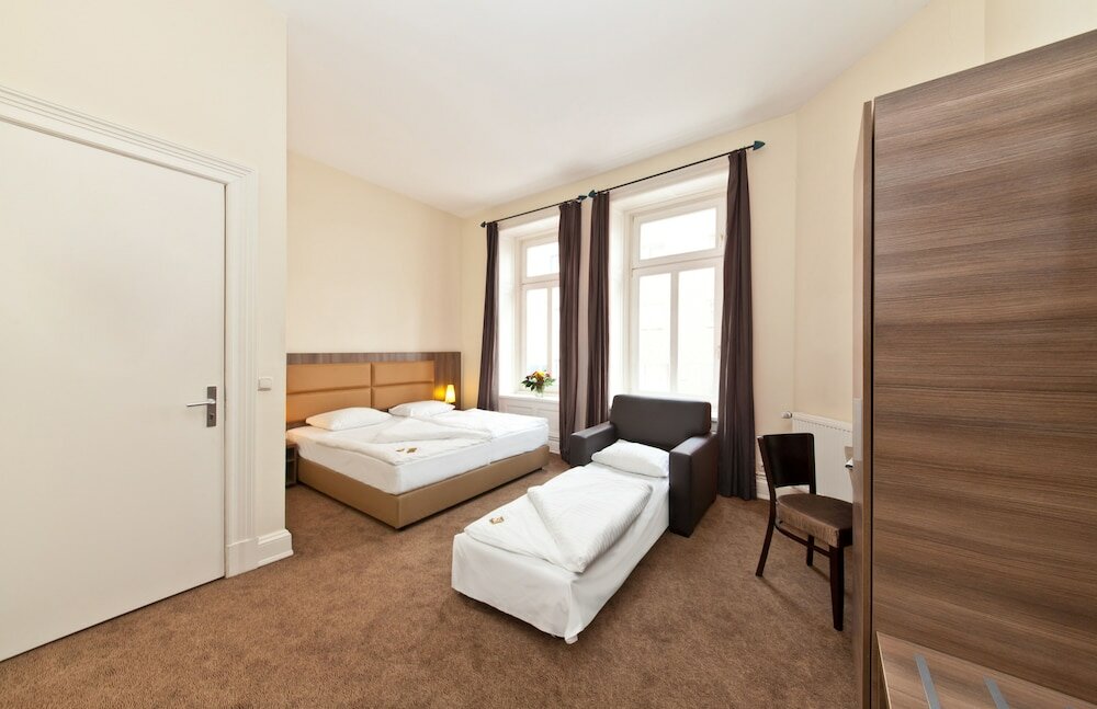 Фото Hotel Königshof Hamburg