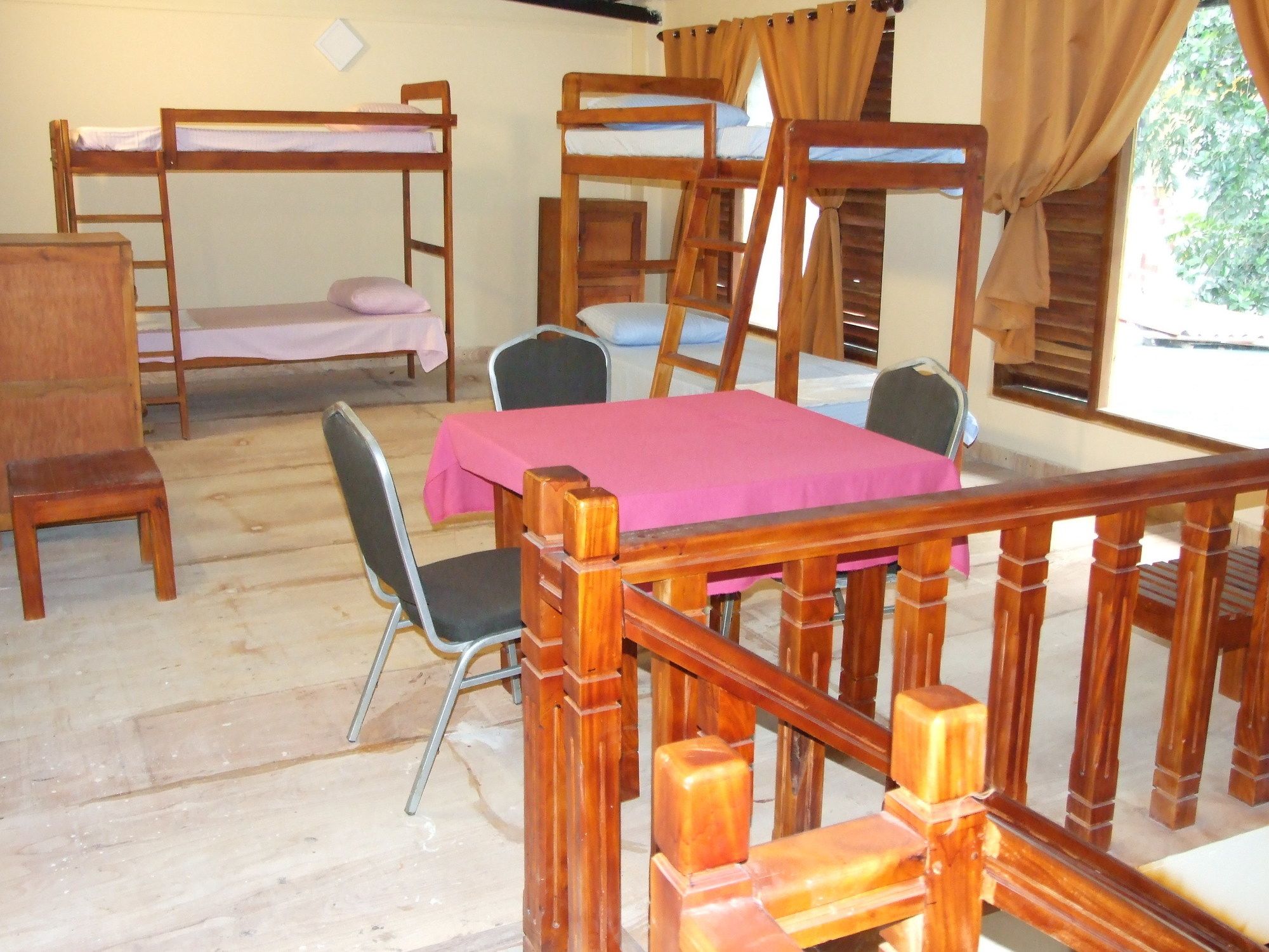 Фото Central City Hostel