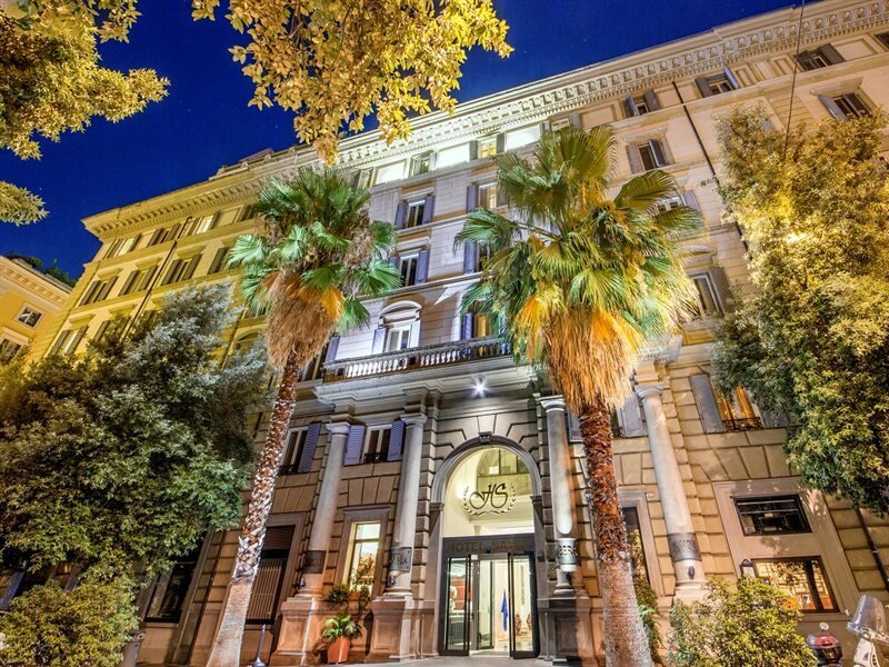 Фото отеля 1