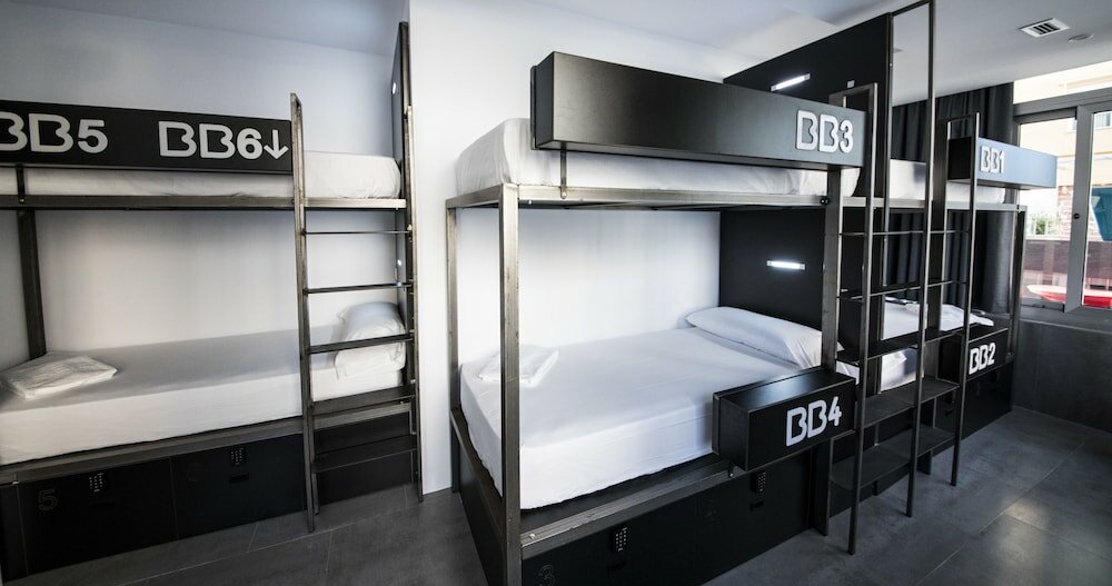 Фото Bea Beach Hostel