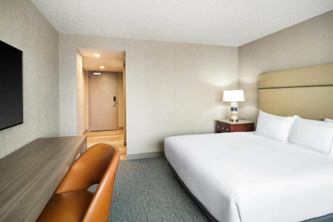 Фото Hilton Richardson Dallas