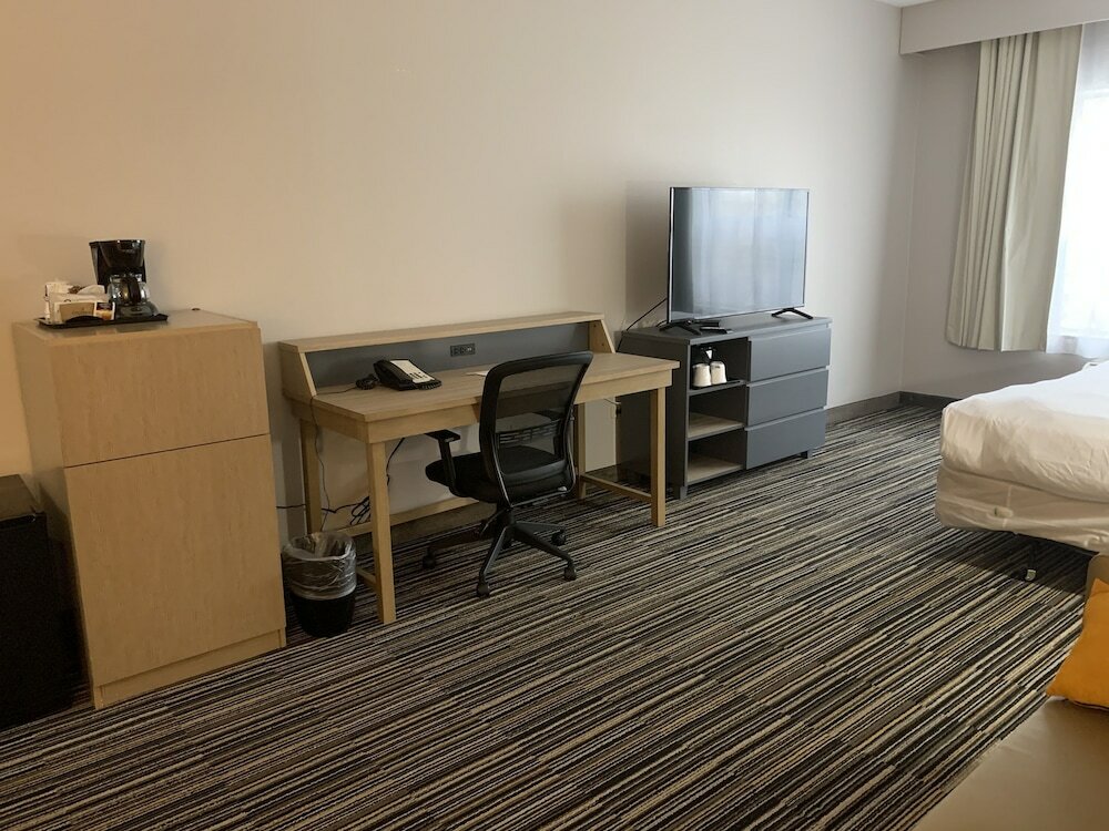 Фото Country Inn & Suites by Radisson, Chicago O'Hare South, Il