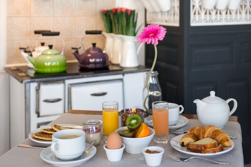 Фото The Originals Boutique, Clair Hôtel, Martigues