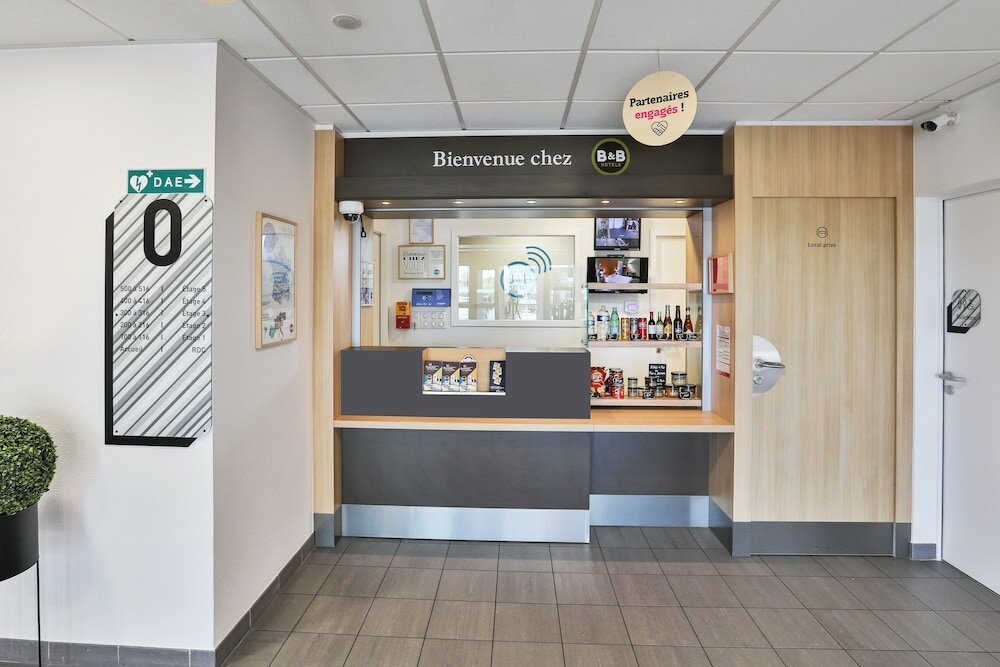 Фото B&B Hotel La Roche-sur-Yon