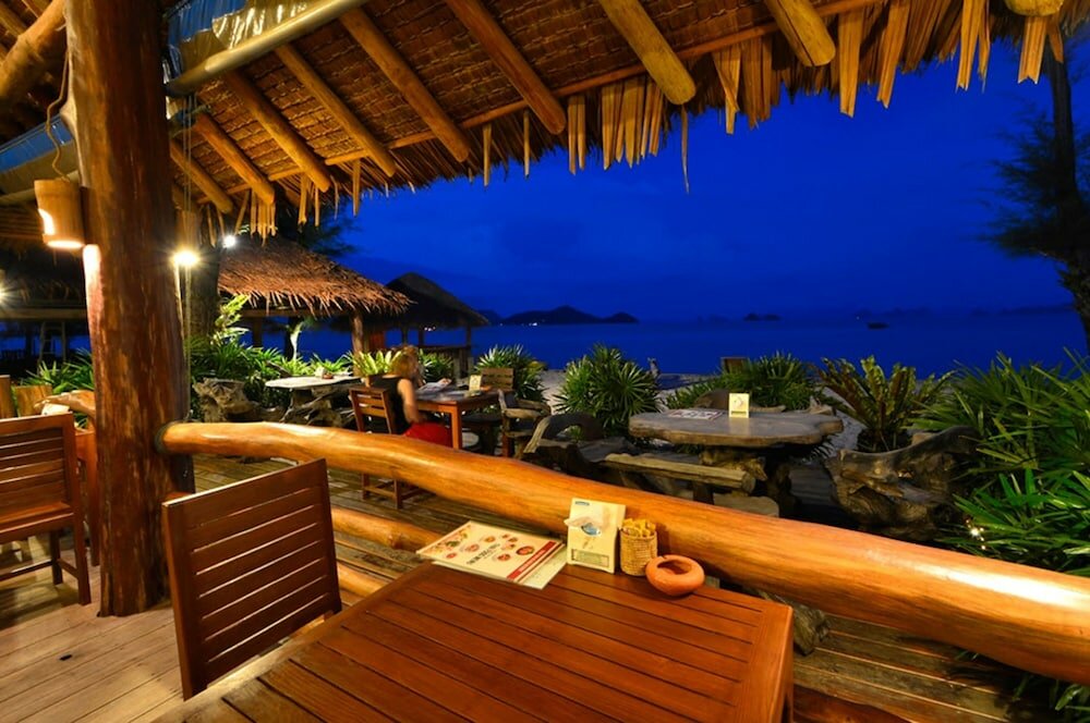 Фото Thiw Son Beach Resort