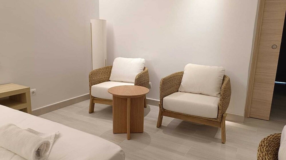 Фото Hotel Roca Bella