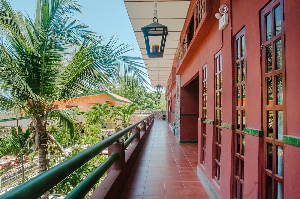 Фото Hotel Playa Bejuco