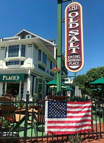 Внешний вид отеля Lamie's Inn and The Old Salt Restaurant в Хэмптоне, фото 4