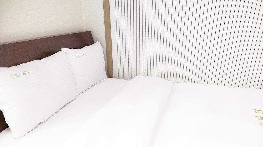 Фото Golden Park Hotel