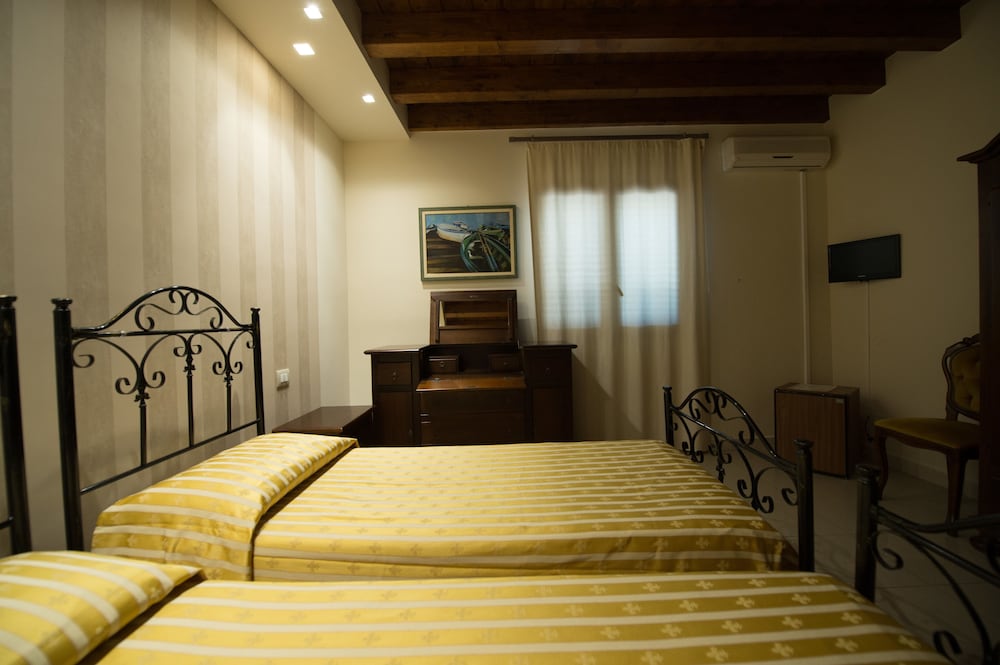 Фото Hotel Aliai