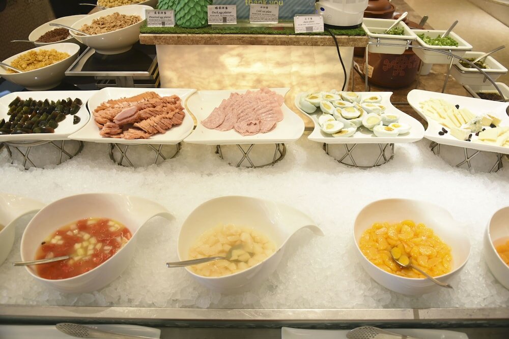 Фото Holiday Inn Qingdao City Centre