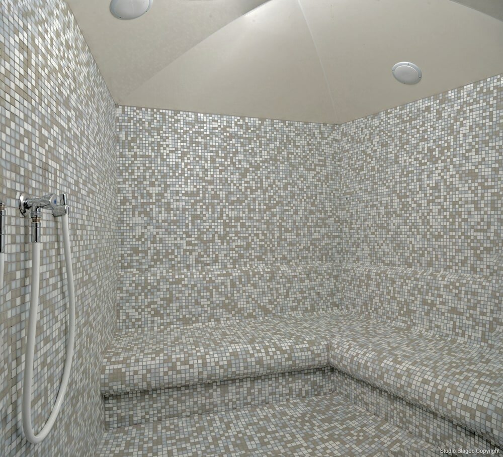 Фото Priska Med Luxury Rooms