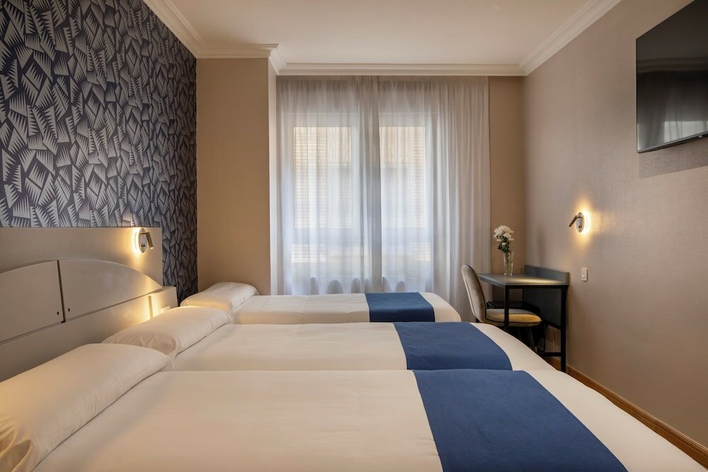 Фото Hotel Corona De Castilla Burgos