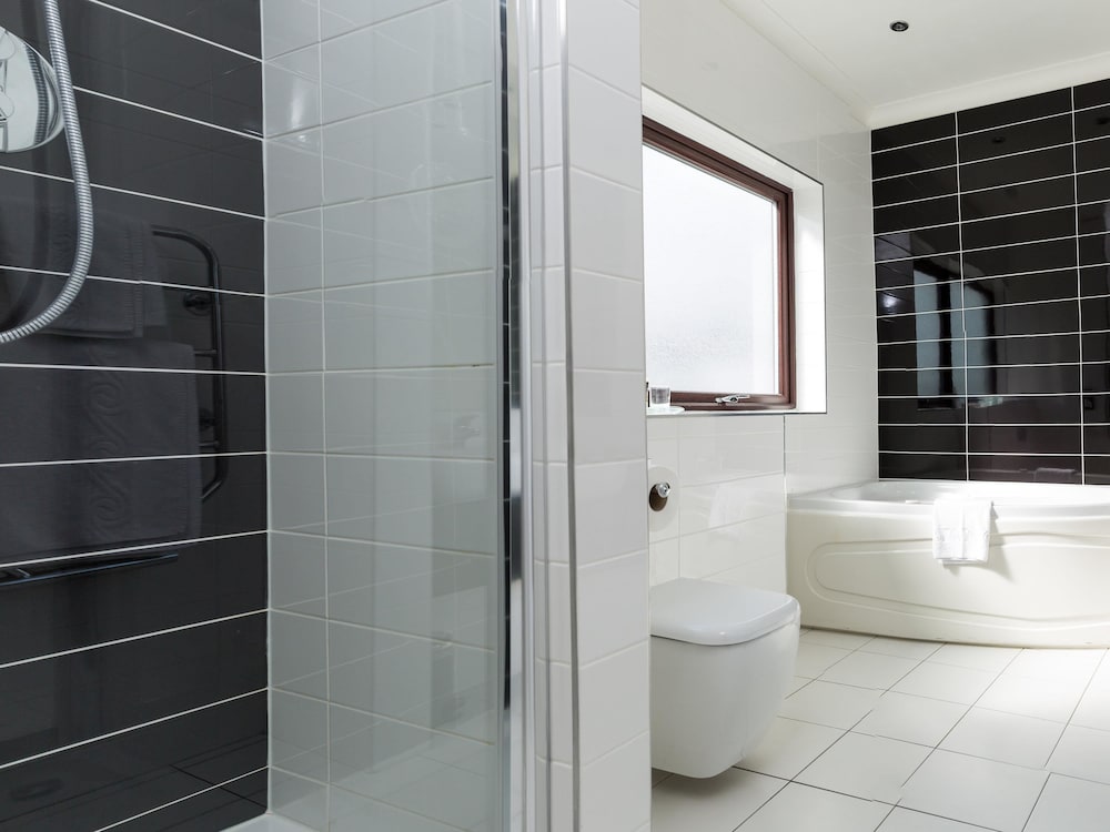 Фото Mercure Newcastle George Washington Hotel Golf and SPA