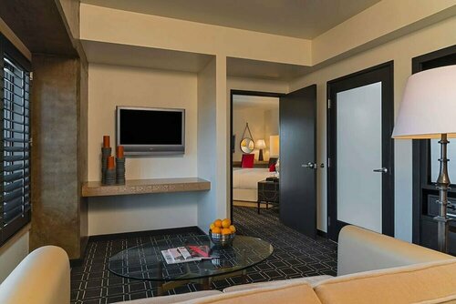 Гостиница Hotel Valencia Santana Row в Сан-Хосе