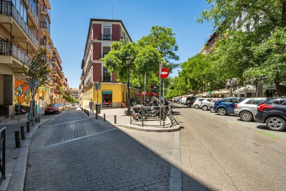 Фото Limehome Madrid Calle Ave María