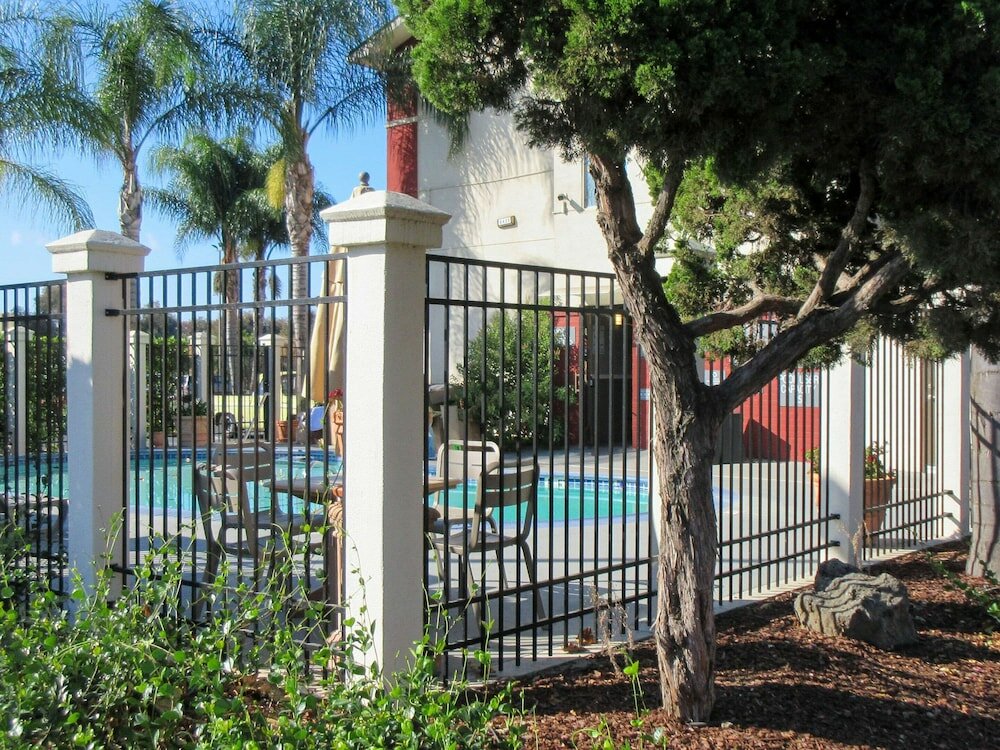 Фото Comfort Inn Gilroy