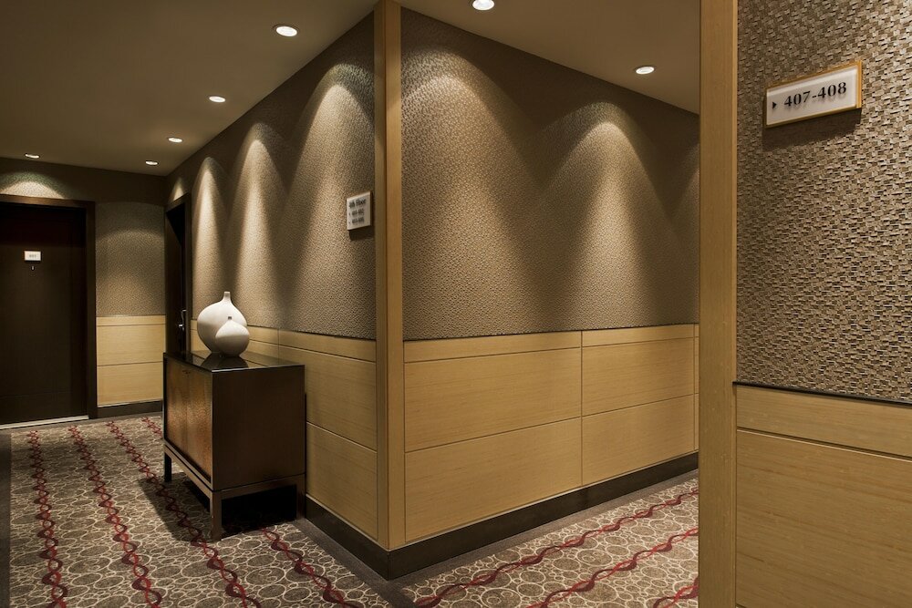 Фото The Pearl Hotel