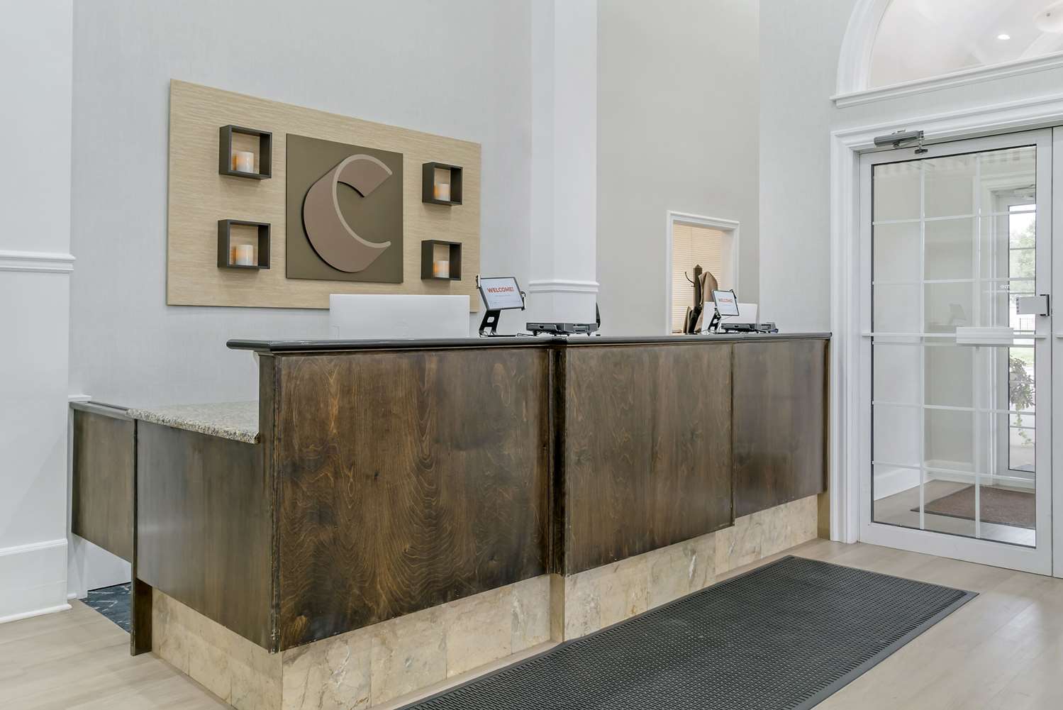 Фото Comfort Inn Plainwell