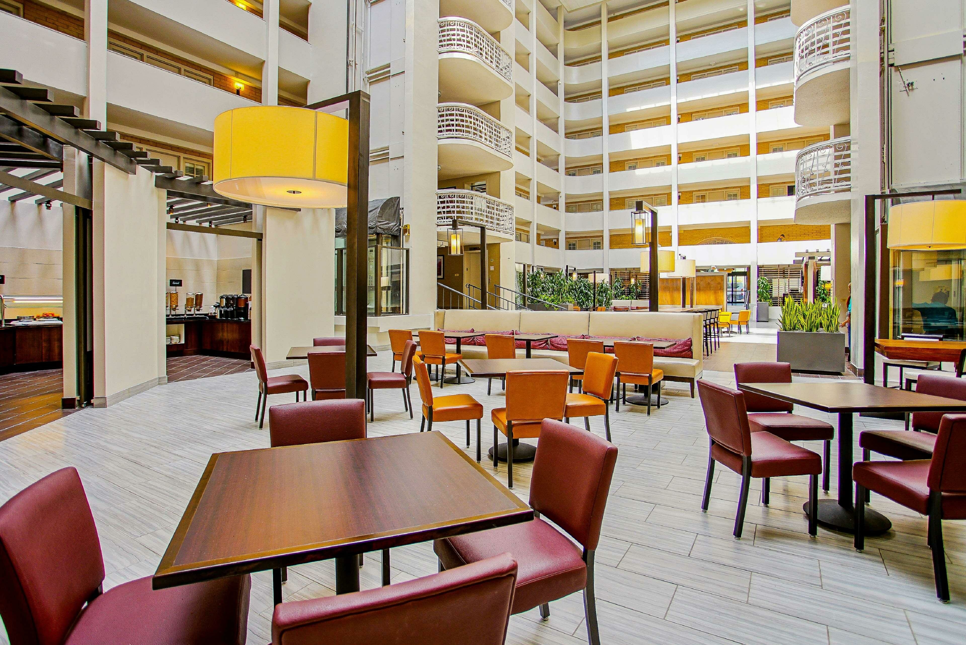 Фото Embassy Suites by Hilton San Antonio Nw I-10