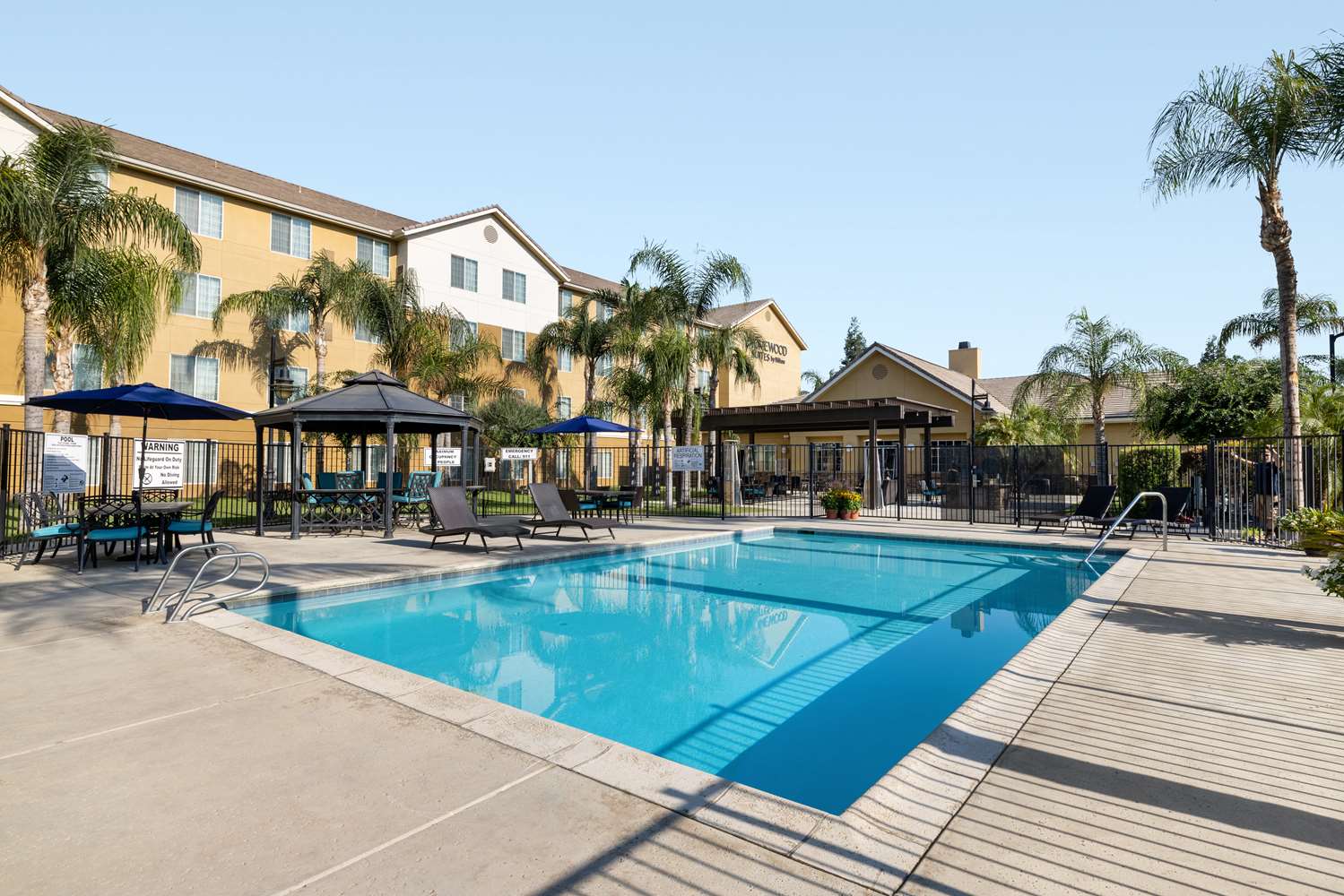 Фото Homewood Suites by Hilton Bakersfield