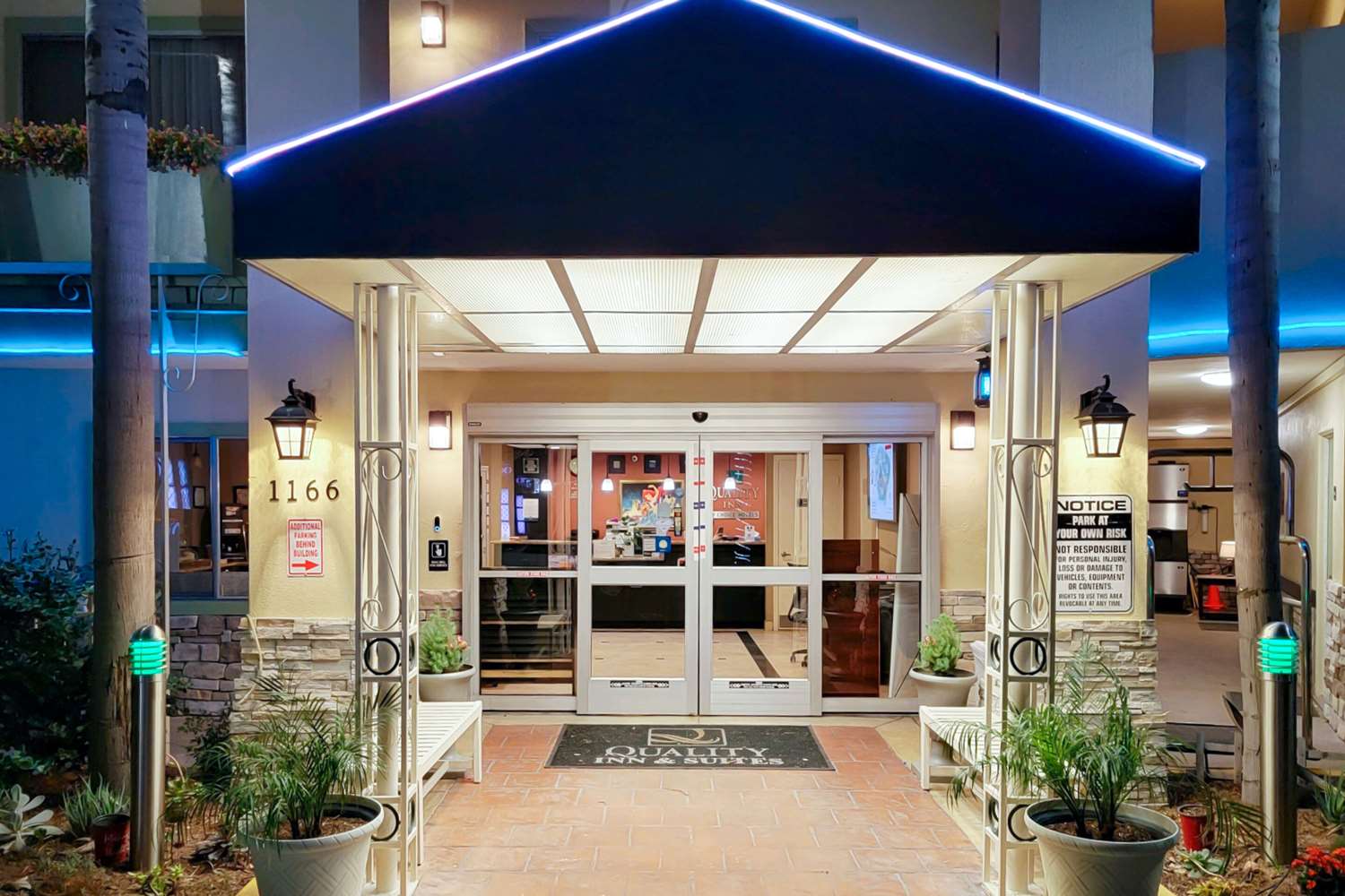 Фото Quality Inn & Suites Anaheim At The Park