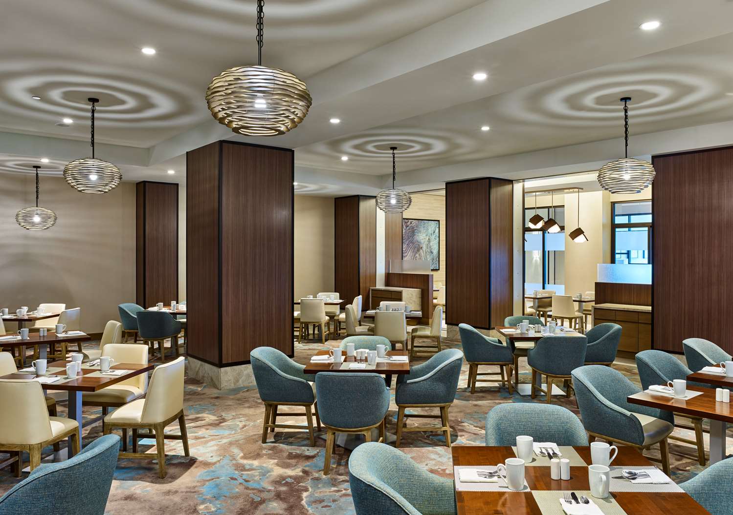 Фото Hilton Los Angeles North/Glendale & Executive Meeting Ctr