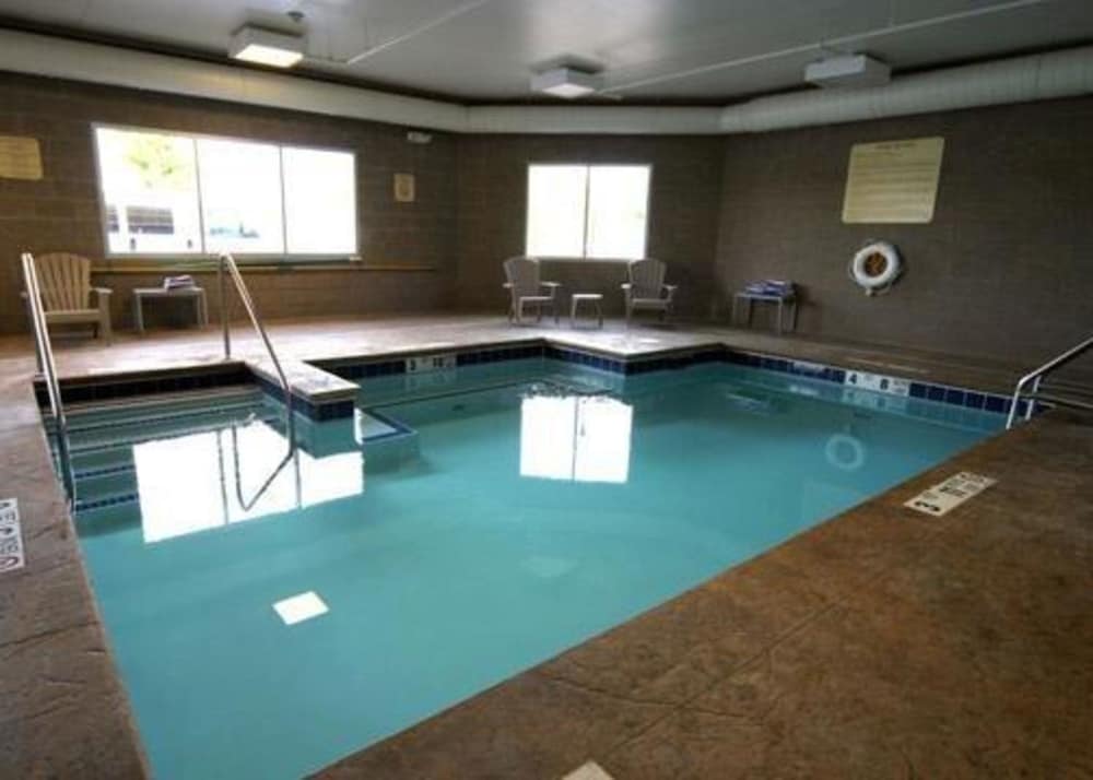 Фото Comfort Inn & Suites