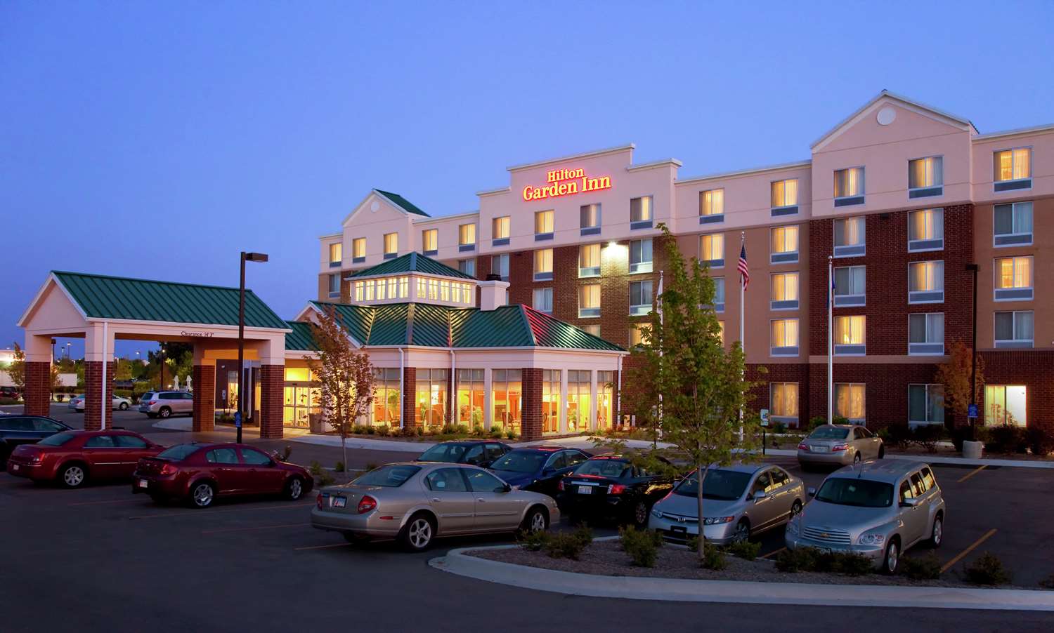 Фото Hilton Garden Inn Naperville/Warrenville
