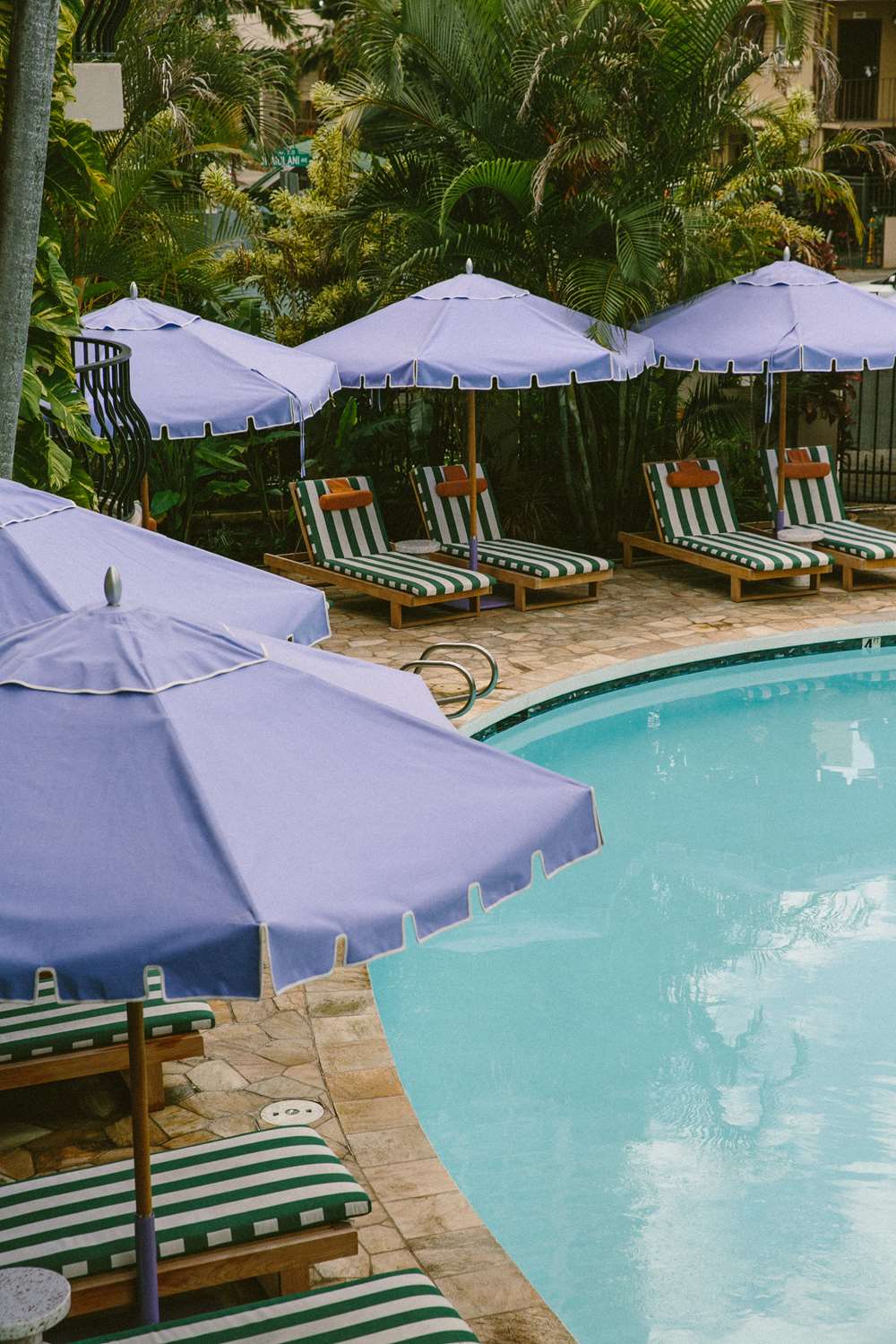 Фото Waikiki Sand Villa Hotel