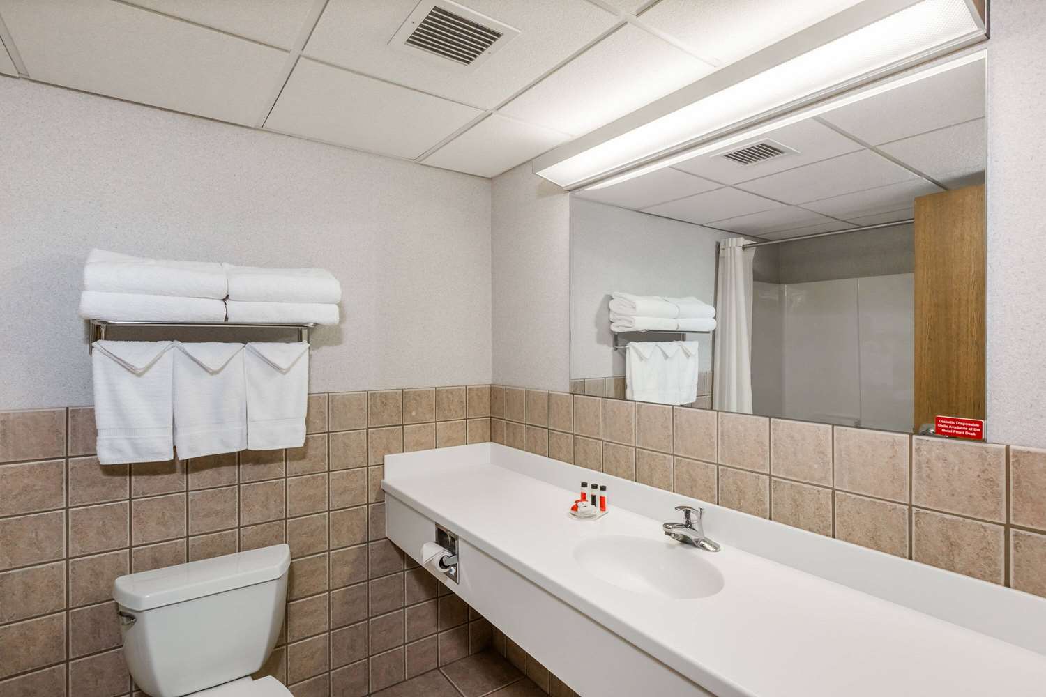 Фото Travelodge Inn & Suites by Wyndham Deadwood