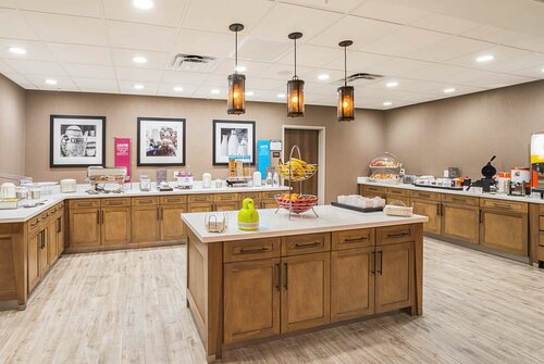 Гостиница Hampton Inn & Suites Colleyville Dfw Airport West в Грейпвайне