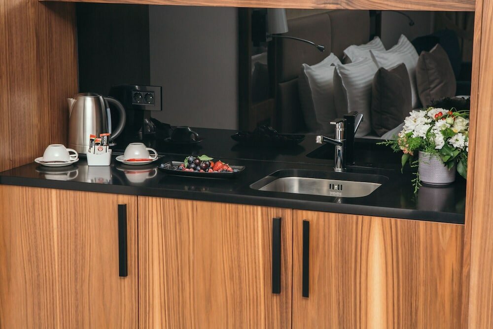 Фото Central Point Hotel