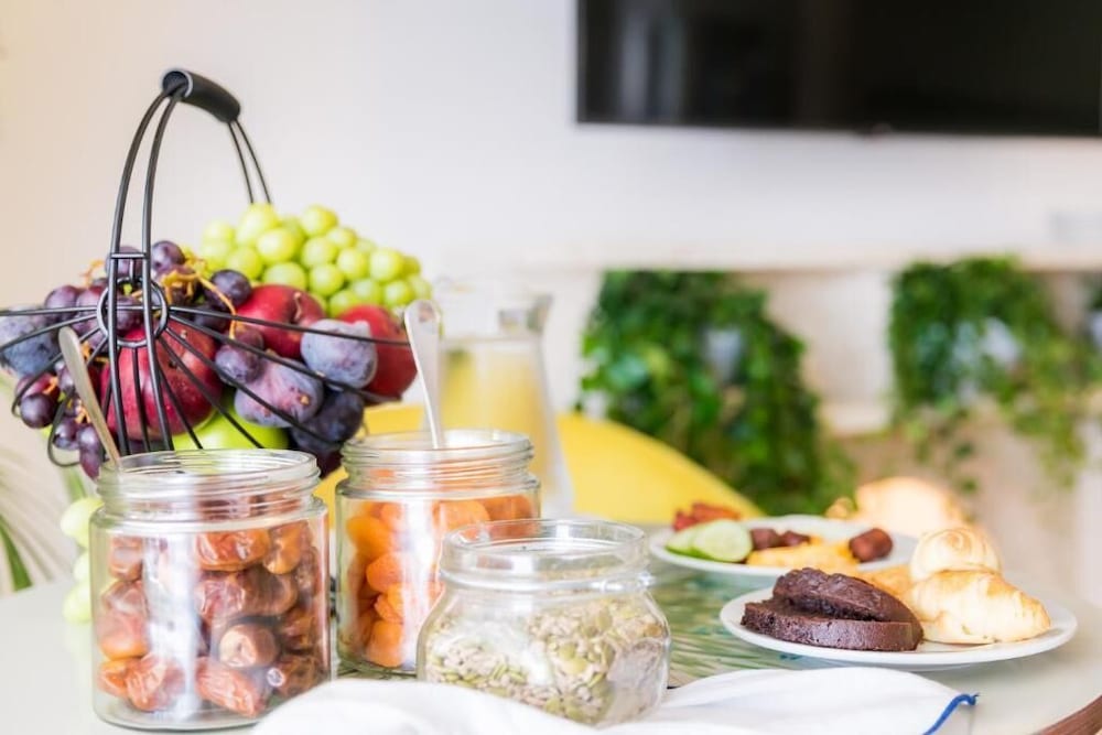 Фото Mikes Kanarium Hotel