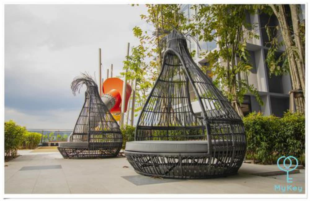 Фото Expressionz Professional Suites by iHost Homes 2