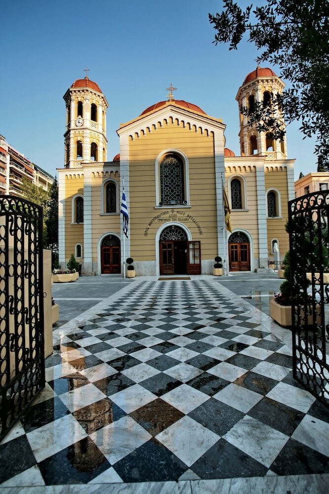 Фото отеля 2