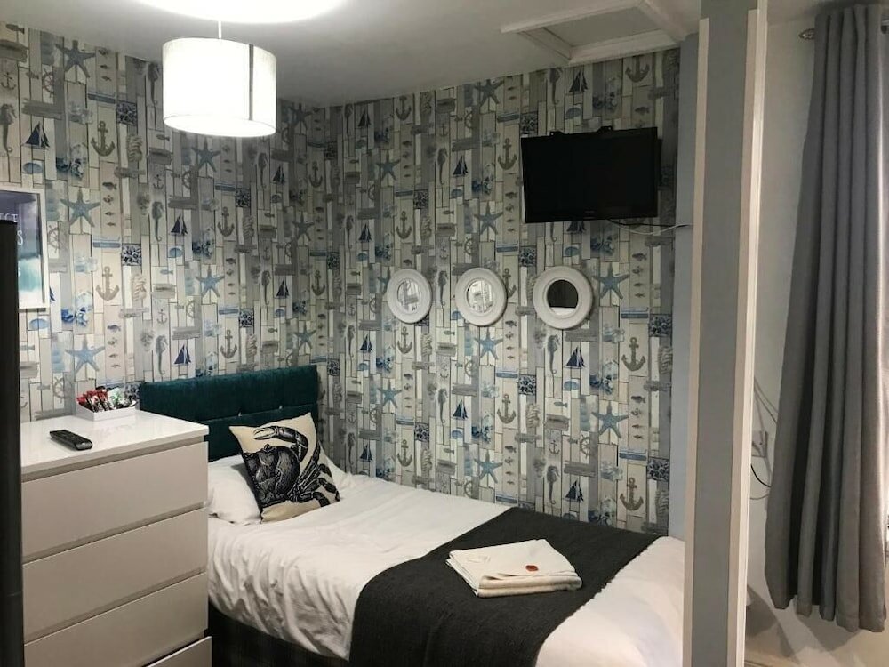 Фото The Sandford Promenade Hotel